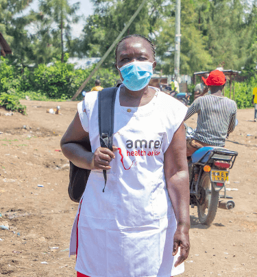 community-health-worker-in-Kenya